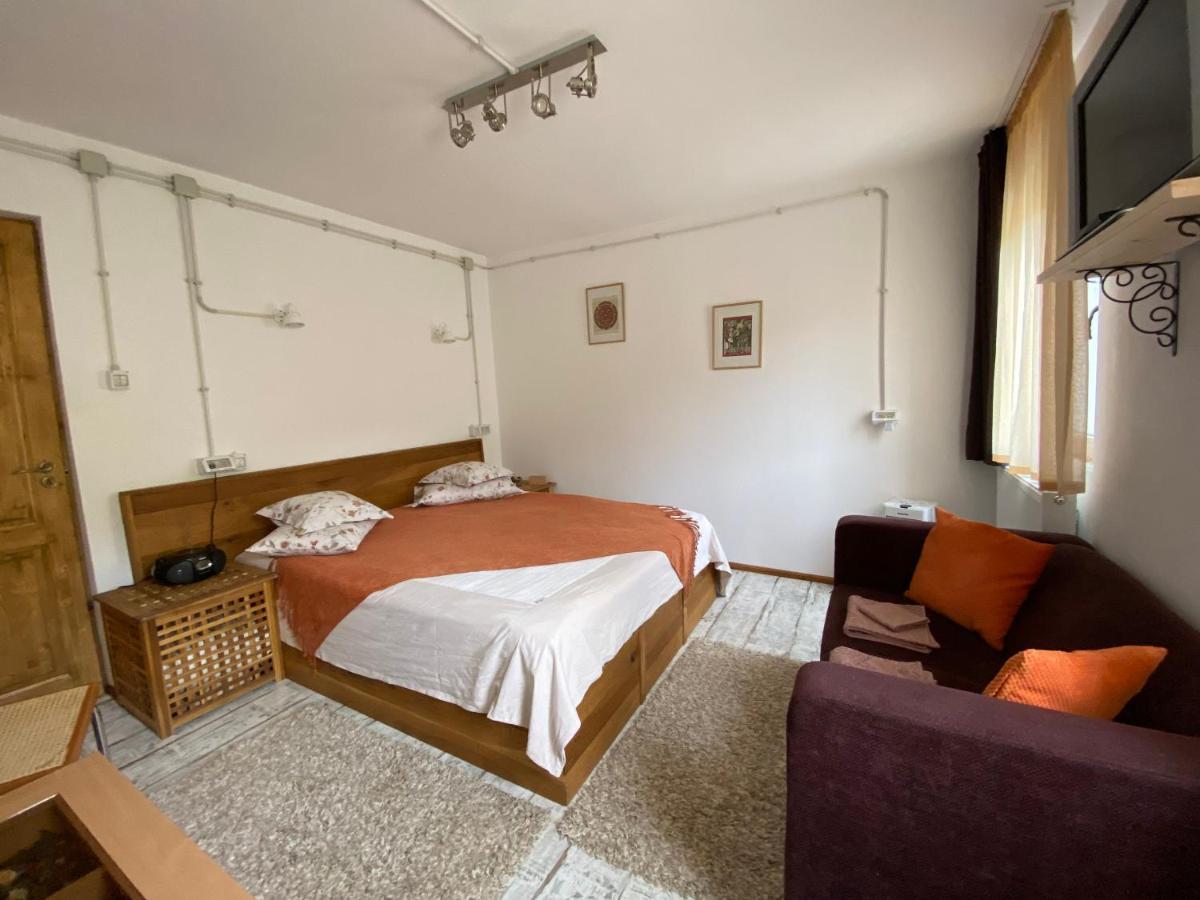 Skay Loft Acomodação com café da manhã Braşov Exterior foto